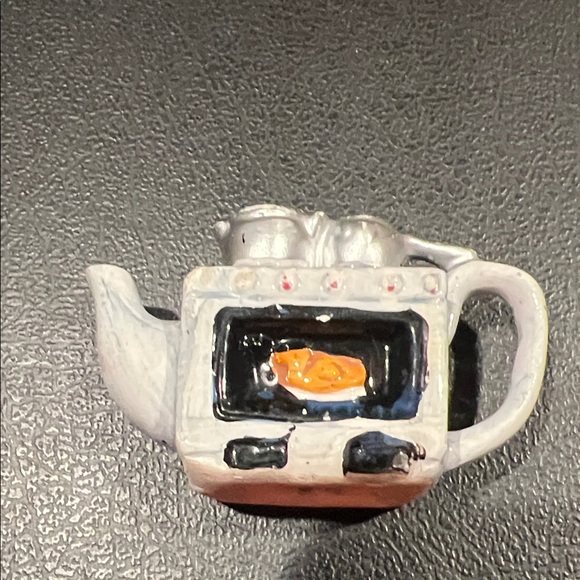 Assorted Miniature Teapot Collection - Picture 6 of 16